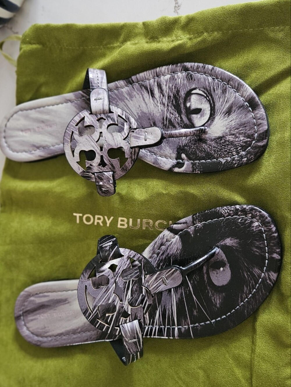 Limited Edition Tory Burch Miller Cat Printed Patent Leather Sandals Size 8